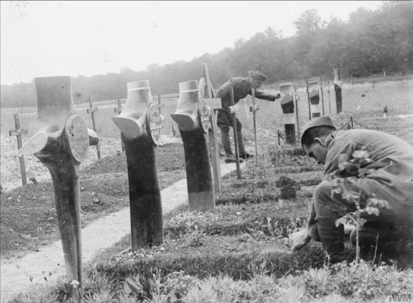 Graves of airmen near Hesdin, 14 July 1918 
https://collection.nam.ac.uk/detail.php?acc=1977-12-23-40