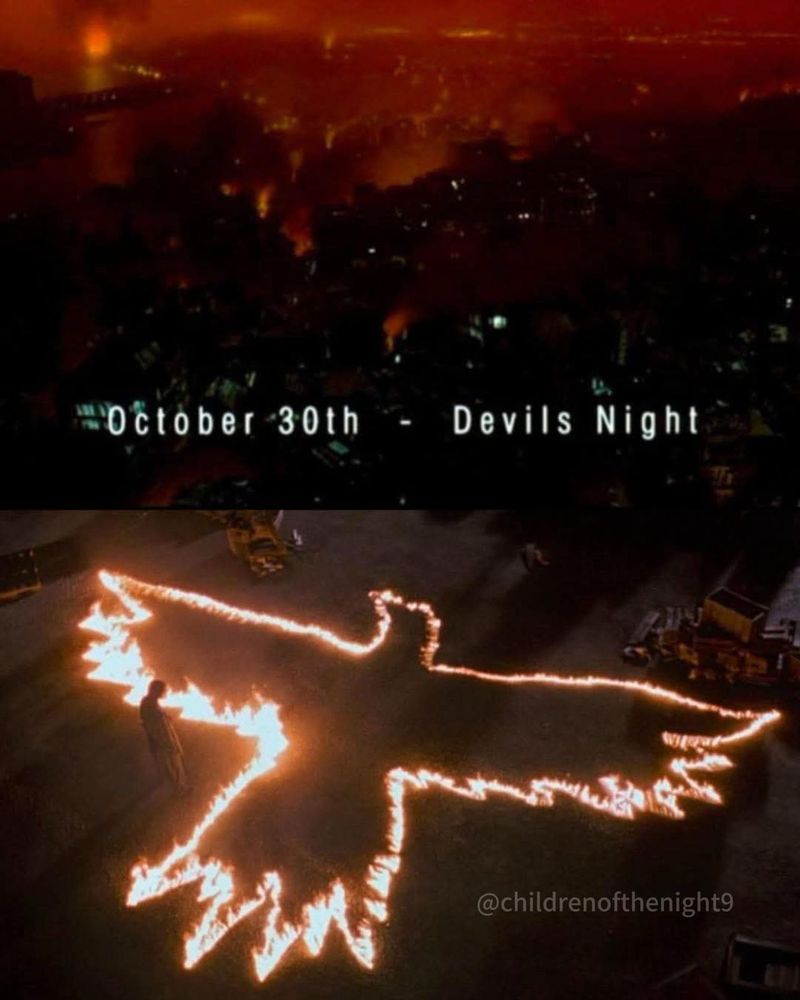 Stills do filme o corvo, um print com a cidade de noite com céu vermelho e os escritos “october 30th - devils night” e outro print com um corvo enorme feito de fogo com gasolina no chão 