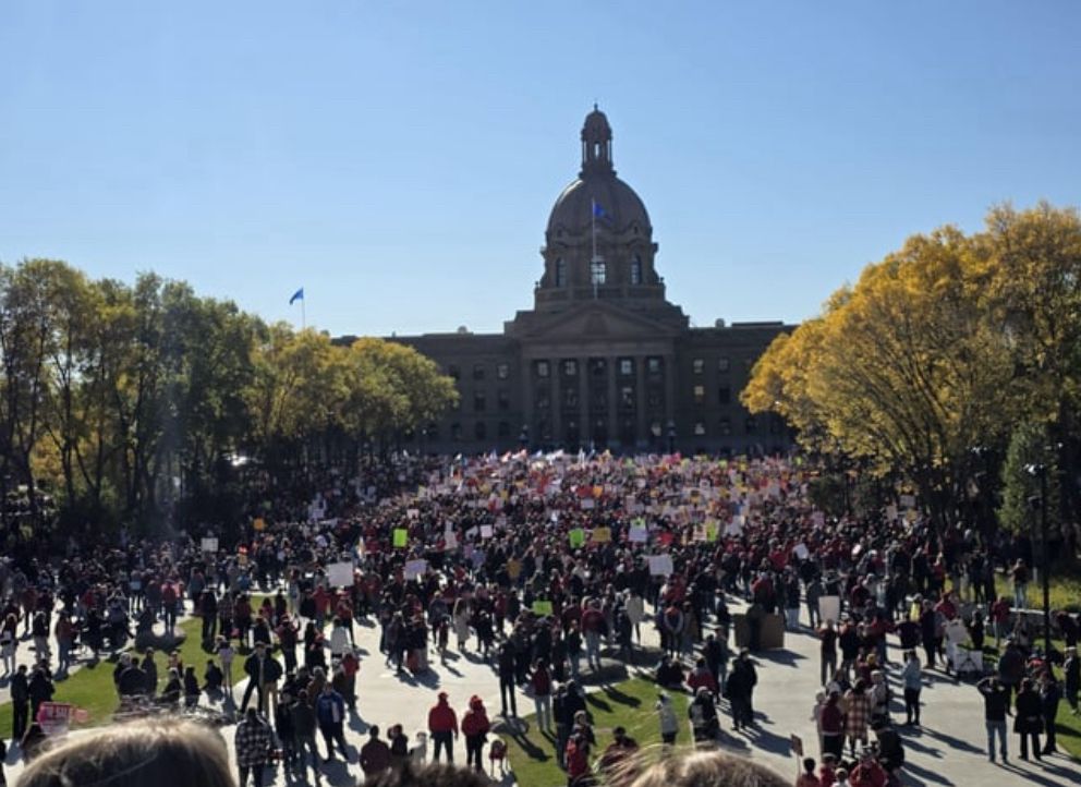 Teacher's rally today in Edmonton. Trains were packed on the way to the rally too. Thousands of people. Glad to see such good turnout.