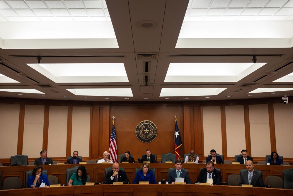 The Texas governor's threat to oust state Democrats faces legal hurdles.