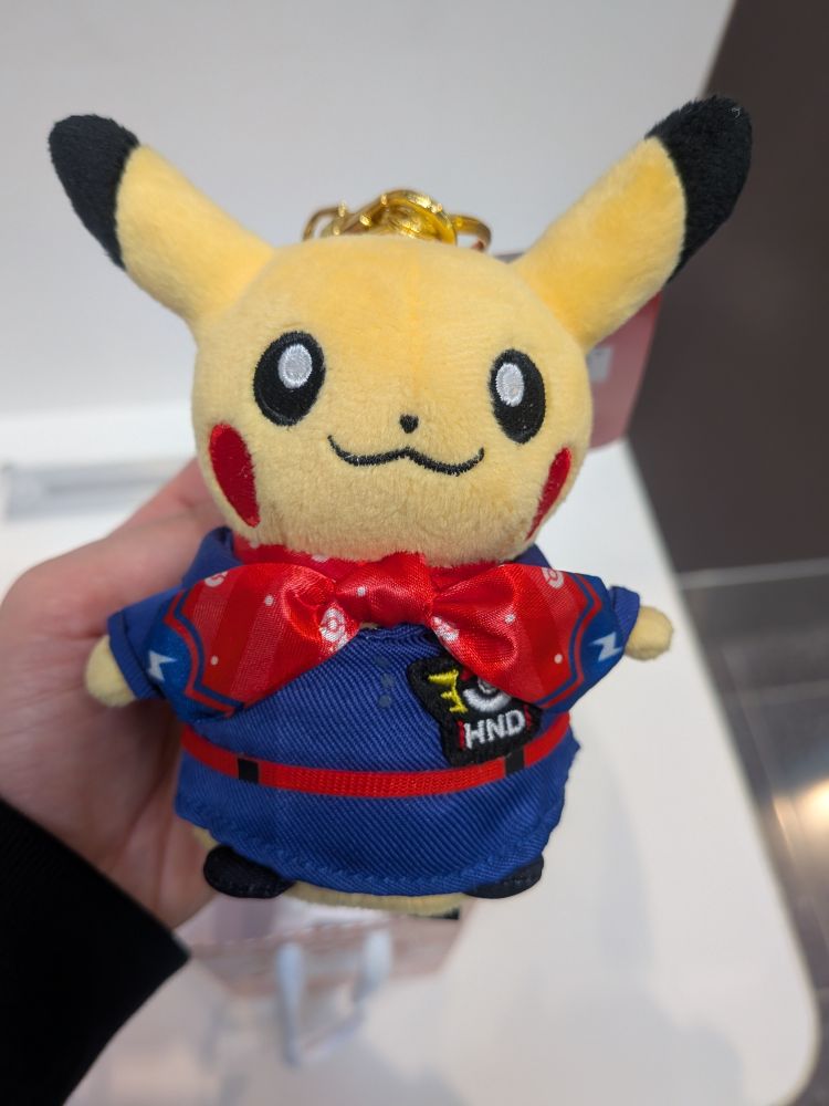 Attendant pikachu