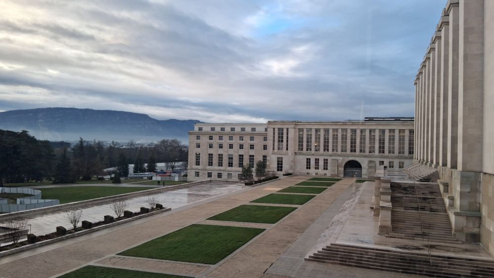 Vue du Palais des Nations : beaux bâtiments années 1920