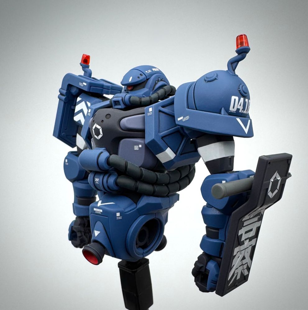 HG GQ 1/144 Police Zaku upper body assembly and waist