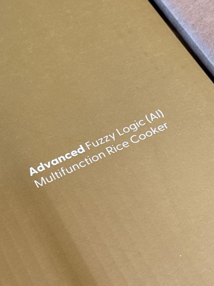 Packaging: Advanced fuzzy logic (AI) multi multifunction rice cooker