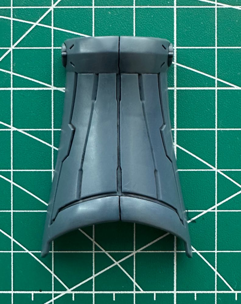 The same piece now with black panel lines. The seams from the previous pic have been deepened and pained to look more intentional 