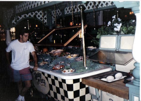 Salad bar bath tub black and white tile, vacation, restaurant, antique, vintage, Bobby McGee's, Buckeye Road, casual dining room.