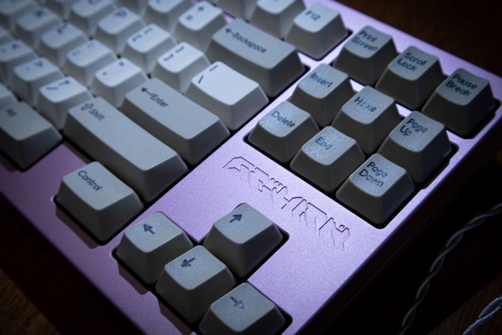 TKL navigation cluster with Gehirn engraving