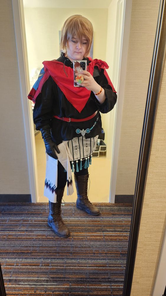 Mirror photo of a cosplay of Joshua from Final Fantasy XVI