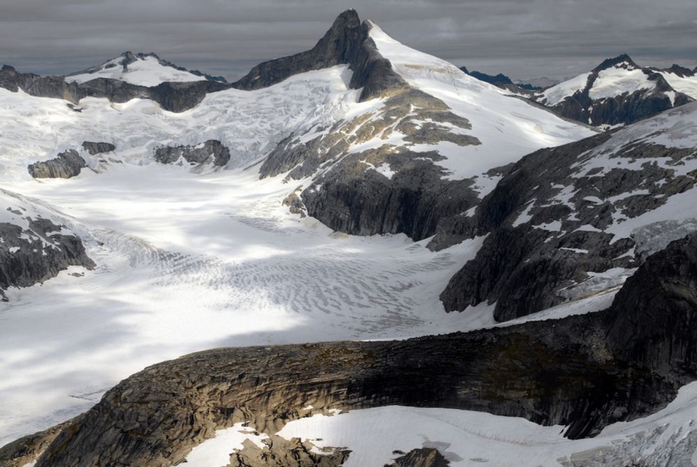 When does a glacier die?