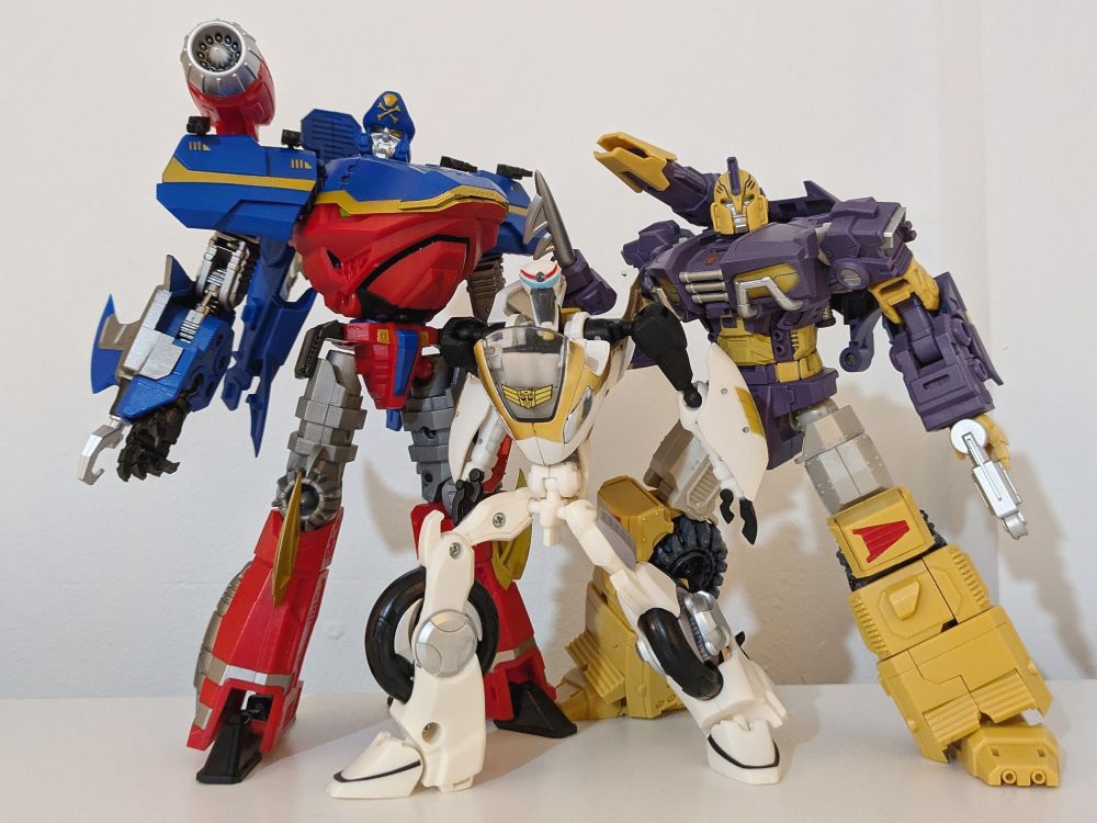 Keith's Fantasy Club Sencho Barbosa (Brave Captain Shark)
Animated Elite Guard Prowl 
Mastermind Creations Spartan (IDW Impactor)