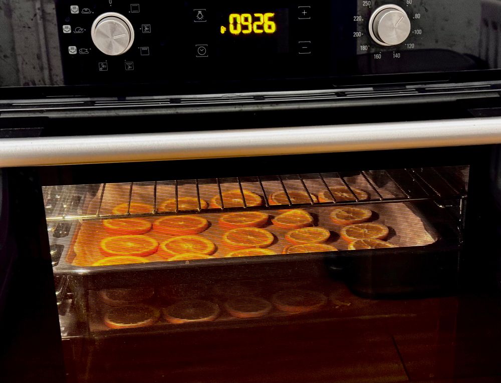 Slices of oranges in an oven