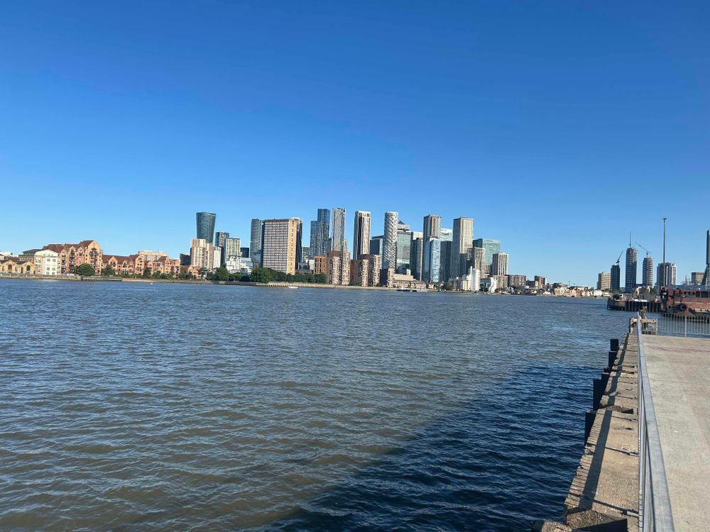 West site of the Isle of Dogs from the Thames Path