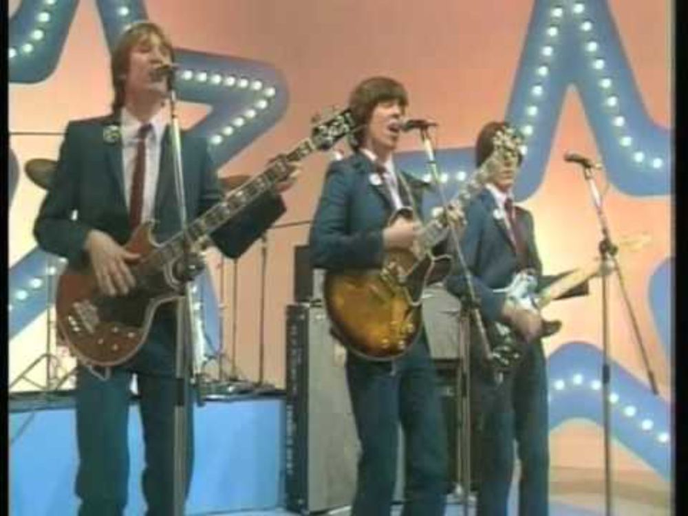 The Pleasers 'LIES' Live on 'Get It Together' Now On iTunes.  www.thepleasers.co.uk