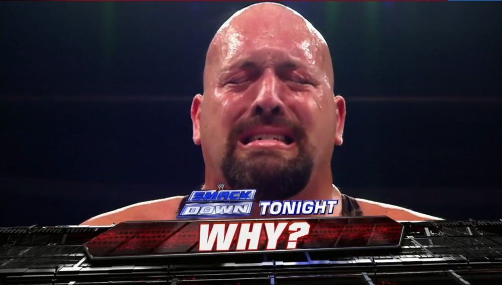 WWE SmackDown Screenshot, Big Show mit verzweifeltem Gesichtsausdruck, Bauchbinde: WHY?