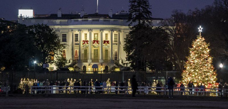 White House seeks Christmas volunteers, performers - UPI.com