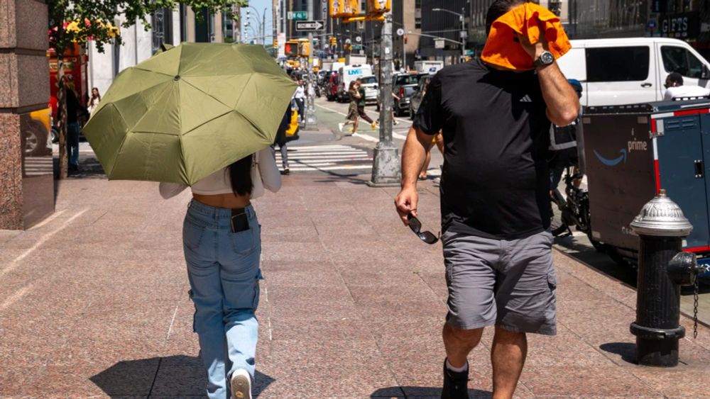 Millions across 18 states told to stay out of sun, check on neighbors
