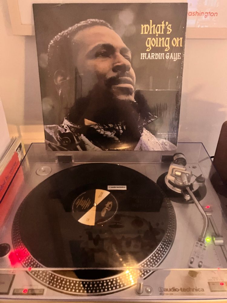 'What's going on'
Marvin Gaye
(1971)