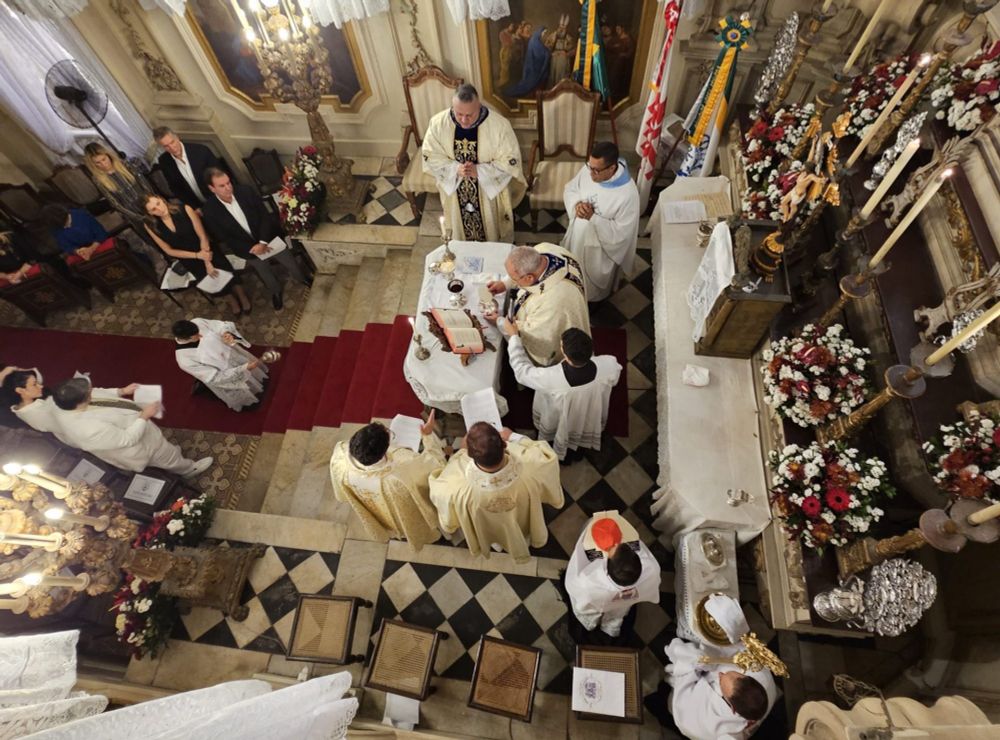 Igreja da Nossa Senhora da Lapa dos Mercadores dos Mercadores recebe evento do dia mundial do Rosário - Diário do Rio de Janeiro