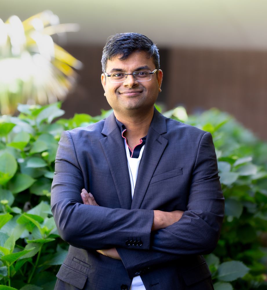 Arpit Gupta headshot