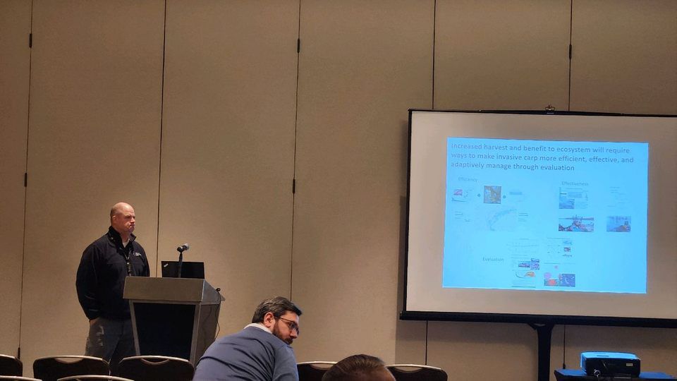 J Lamer presents "Exploring tools to evaluate invasive carp management success across different density gradients and river systems."