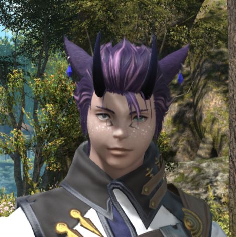 Ka'yel with light pink streaks