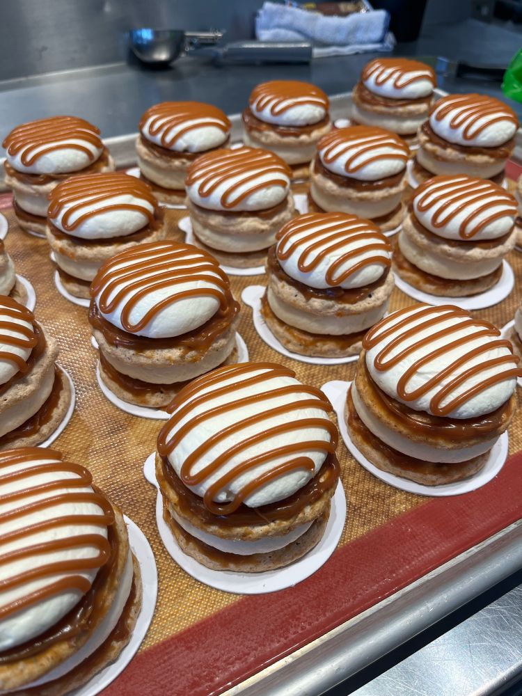 Pecan meringue, whipped cream, caramel