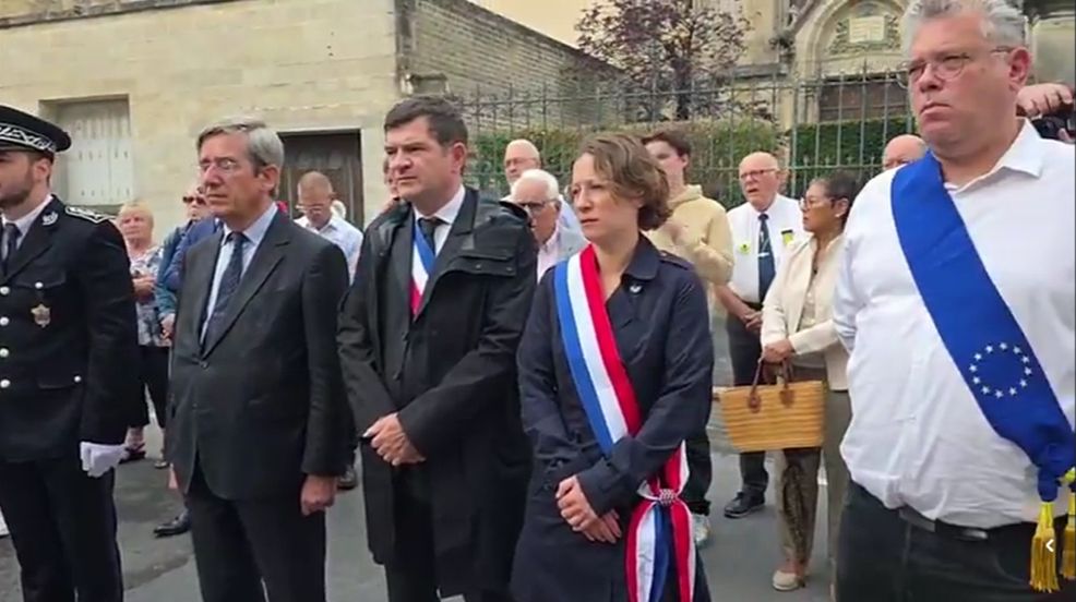 4 photos de la cérémonie 