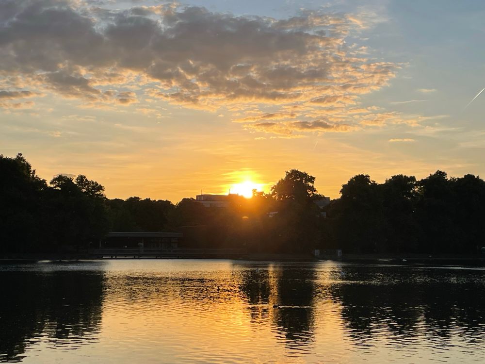 Abendstimmung am Aachener Weiher, Köln
