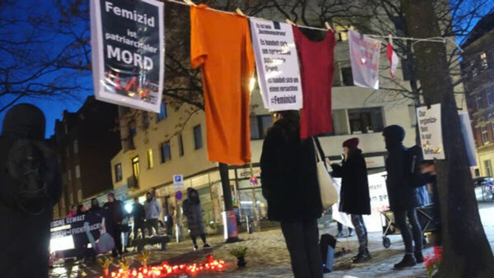 Kundgebung gegen Feminizide in Hamburg