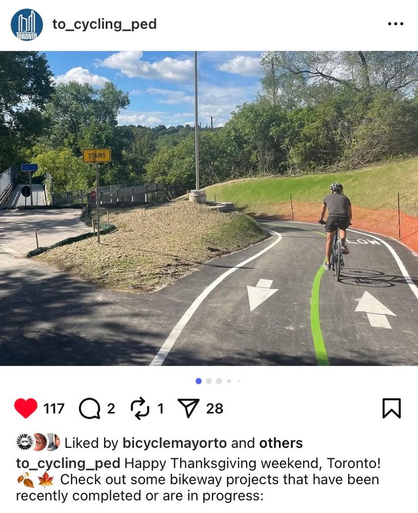 Image 1: The West Don River Trail over the CN Rail line south of Gateway Boulevard is now open to the public!
Installations include an accessible path to the West and East Don River Trails, and a mirror to facilitate vision around the existing blind corner.