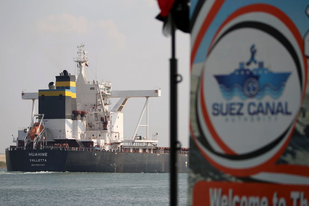 #SuezCanal revenues drop as shippers stay away amid Houthi attacks