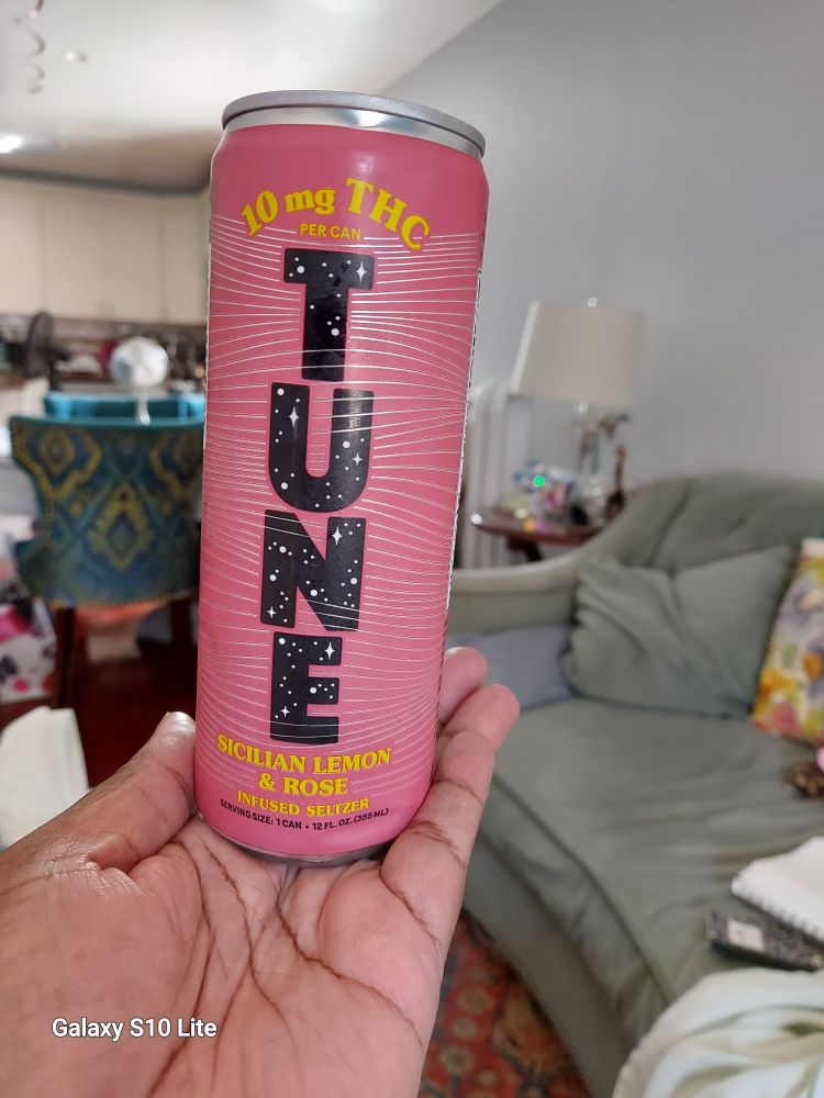A can of TUNE Sicilian Lemon & Rose infused seltzer. 10mg THC