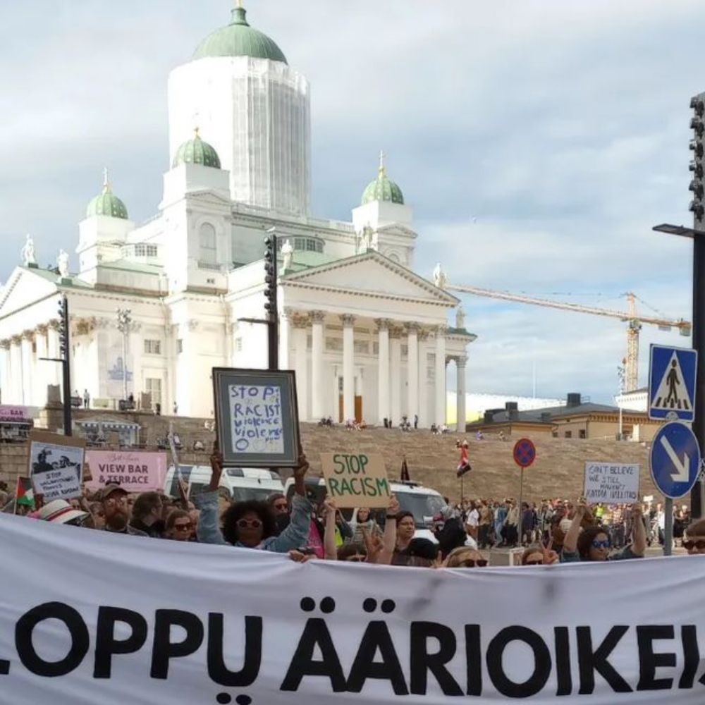 A-ryhmä on Instagram: "Kuvia Helsingin marssilta äärioikeiston väkivaltaa vastaan tänään."