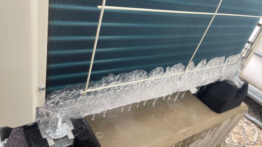 Kurz vordem kompletten enteisen. Der festhing nur mit viel Vorsicht und nem kleinen Hammer mechanisch weg.