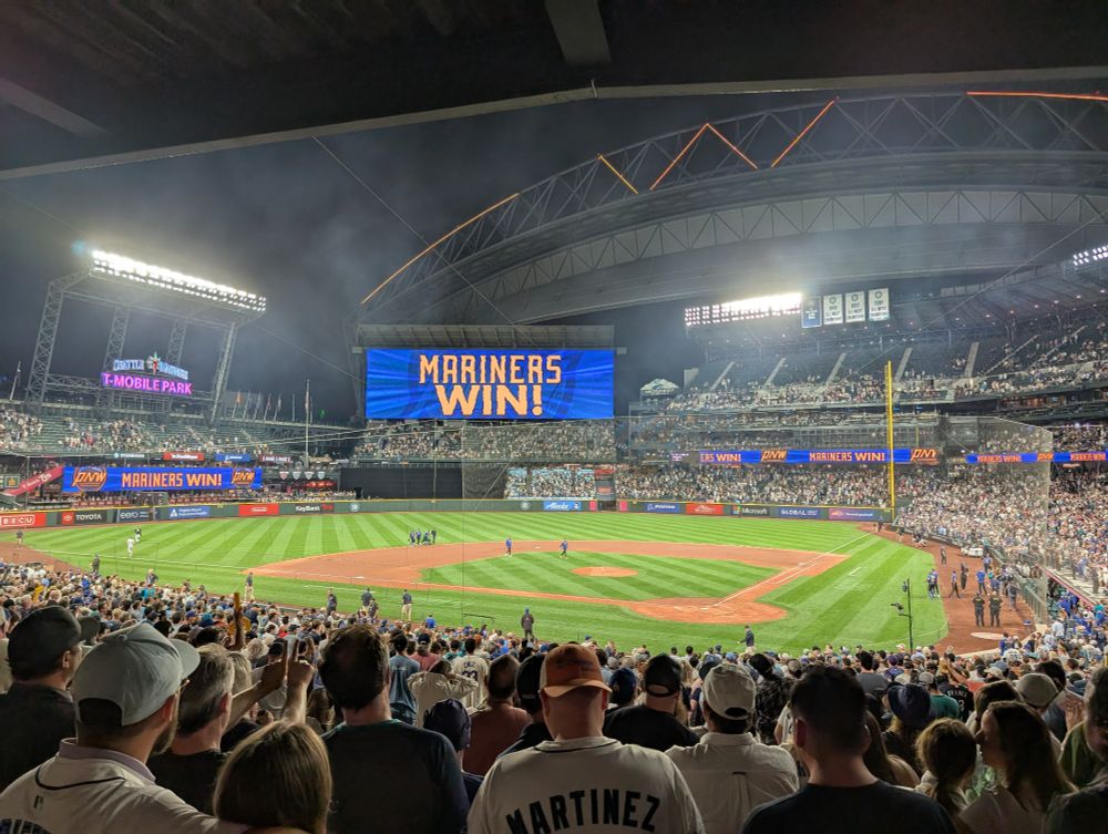 Mariners Win!