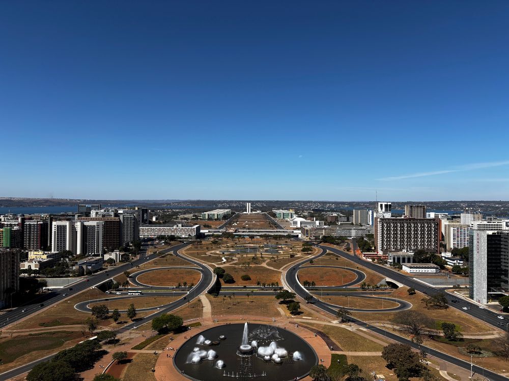Foto de Brasília de um dia de sol