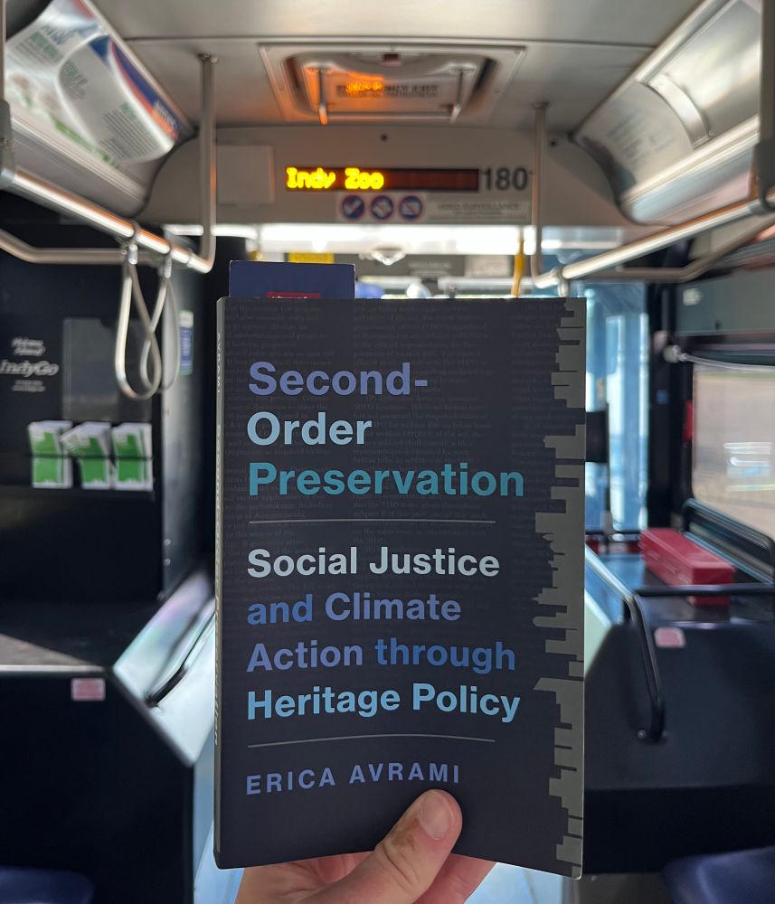 Cover of Second order preservation on a bus