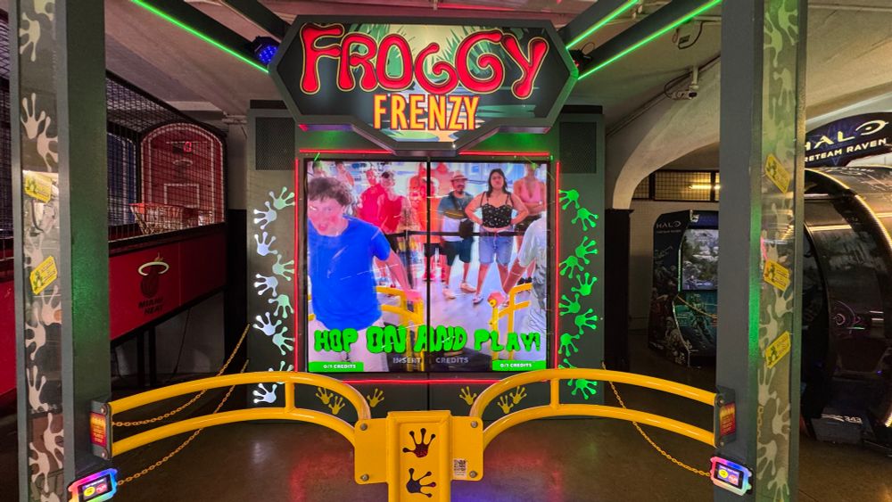 HOP ON AND PLAY!