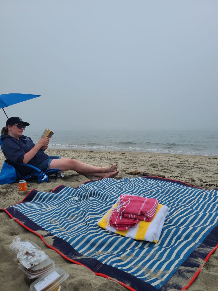 The ocean, very foggy (feat. The lovely AM Sutter
