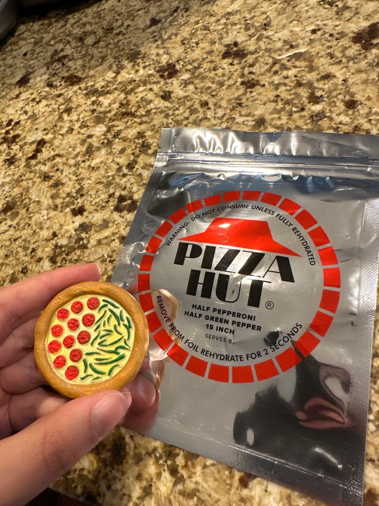 Dehydrated Pizza Hut and Packaging