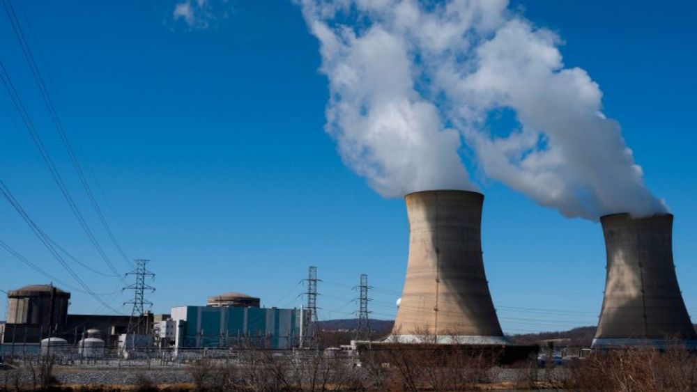 Three Mile Island is reopening and selling its power to Microsoft | CNN Business