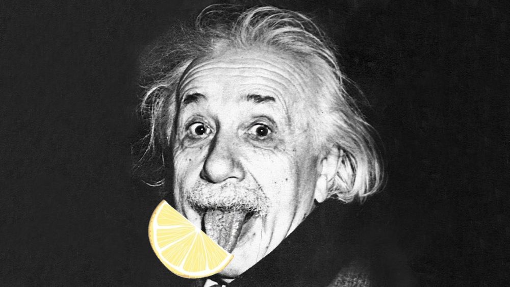 Einstein mit Zitronenscheibe 