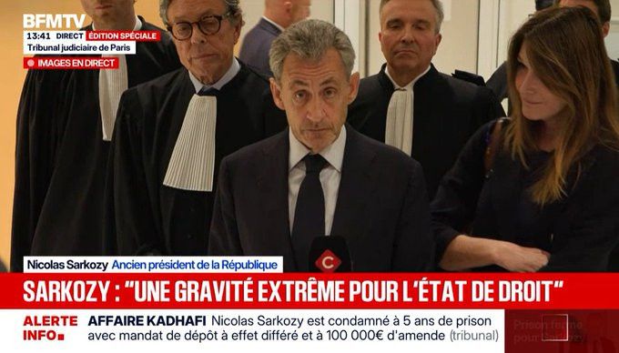 Procès de Sarkozy
à la sortie du tribunal après sa condamnation Sarkozy dit "J'irais en prison la tête haute"