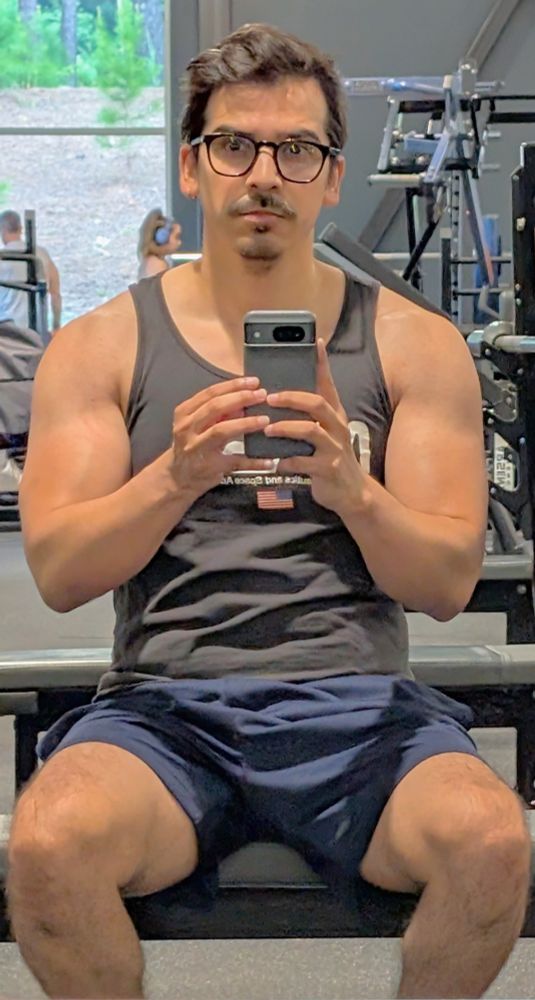 Gym selfie of me in my sleeveless nasa workout shirt 