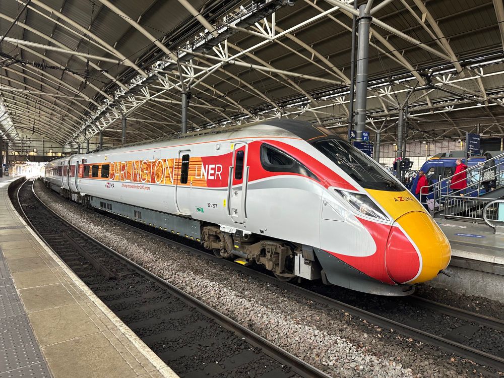 LNER Azuma named ‘Darlington’ for Railway 200 sits at Leeds 