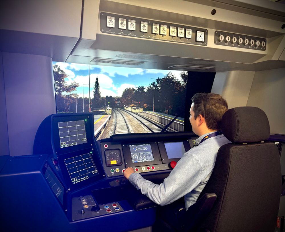 Driving the Northern class 195/331 simulator 
