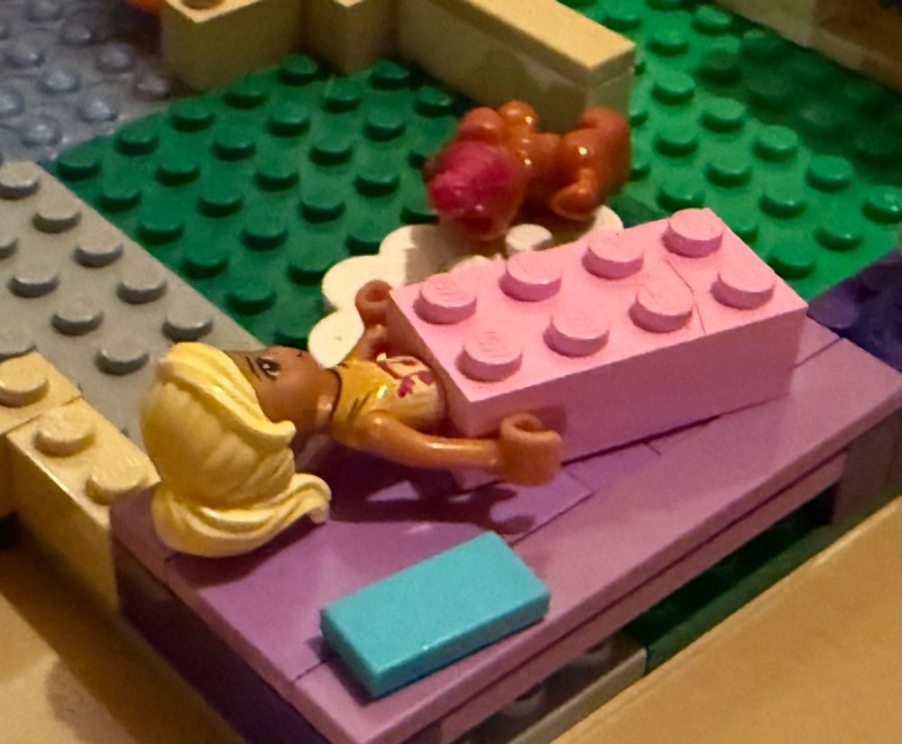 Lego blanket: use an 8 stone and half a Lego figure 