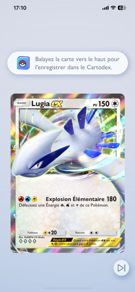 Lugia EX, un Pokémon très grand au corps blanc, un mix entre un oiseau et un plésiosaure
Son attaque Explosion élémentaire provoque 180 points de dégâts et  nécessite les énergies Eau, Feu et électrik. Elles sont défaussées après l’attaque. 