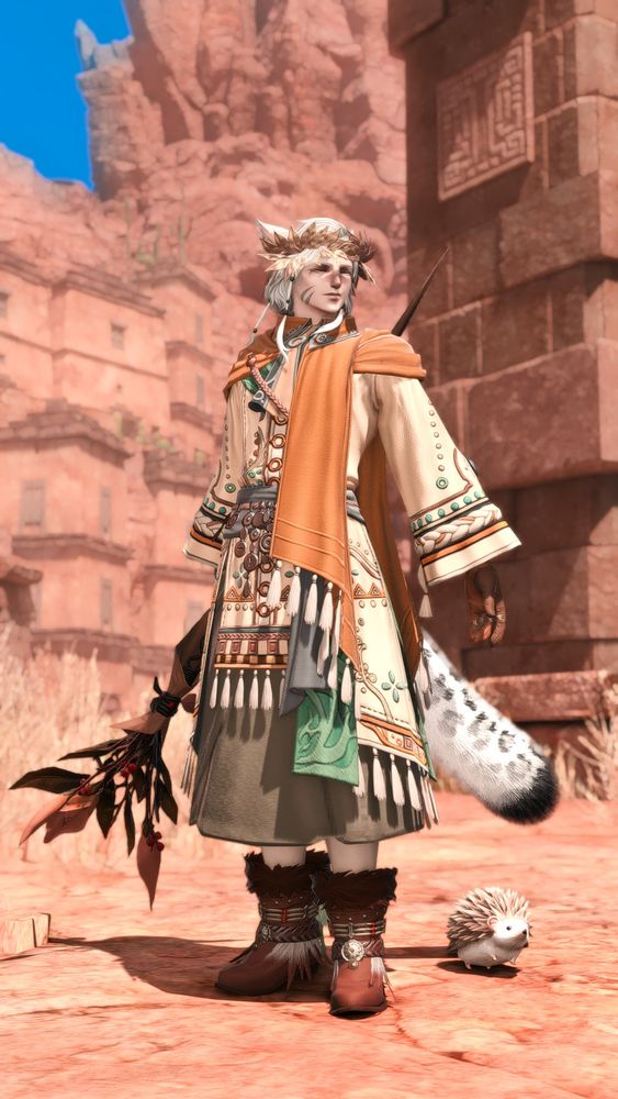 An image of a Keeper Miqo’te and a hedgehog with a desert background.