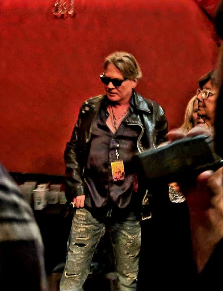 Axl Rose, November 13, 2024, at Duff's Show, at the El Rey theater in Los Angeles, California USA.

I wish I could just meet, hang-out & talk to Axl Rose just one time in my life. 😔